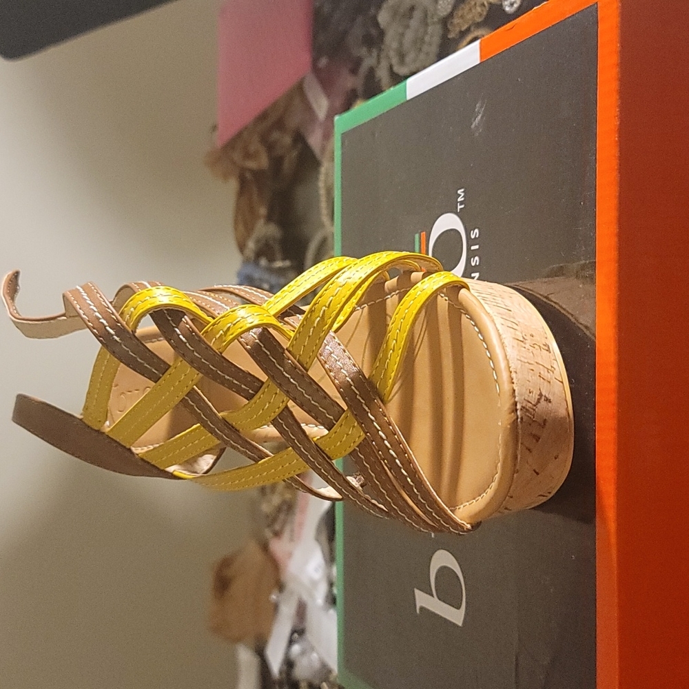Strappy Wedge sandal